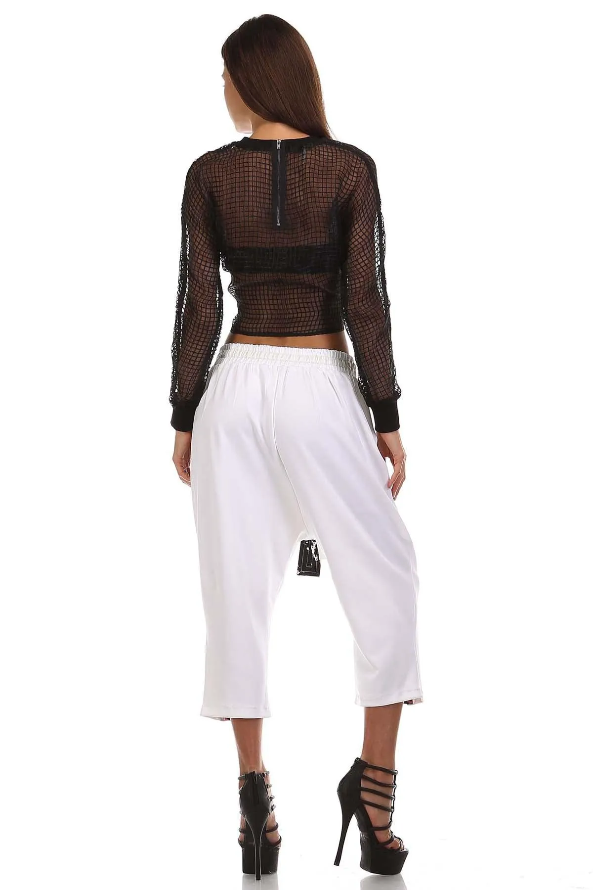 Spring Daisy Capri